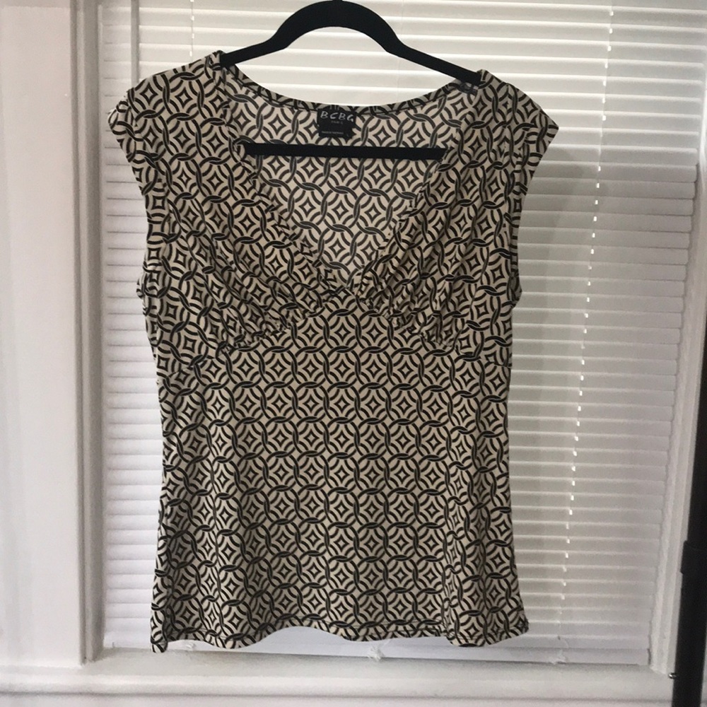 BCBG Paris V-neck